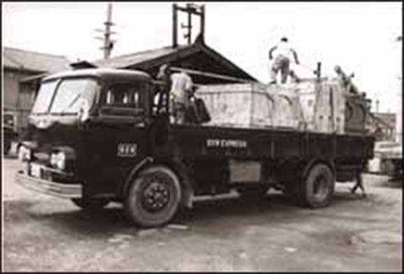 1962年業界初の特注エアサストラック
